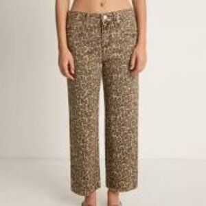 AMO Billie Leopard Straight Cropped Jeans Size 29